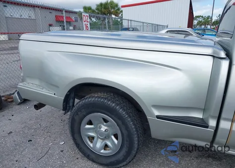 2001 Toyota Tacoma из США, поврежденный, VIN 5TENL42N01Z792746